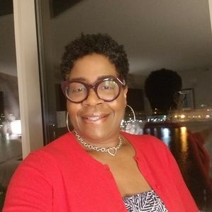 Meet your Posher, Sherry